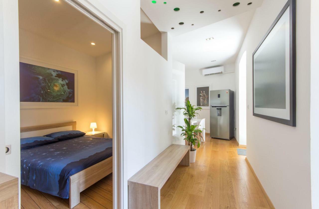 Appartment In Center With Parking プーラ エクステリア 写真
